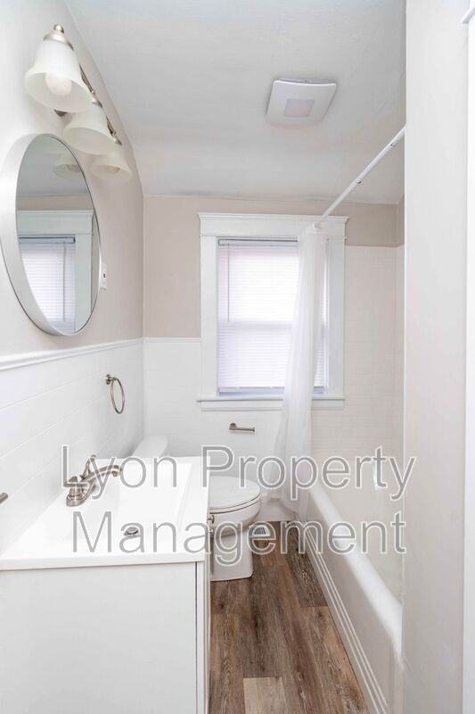 85 Ottawa Ave - Photo 4 of 8