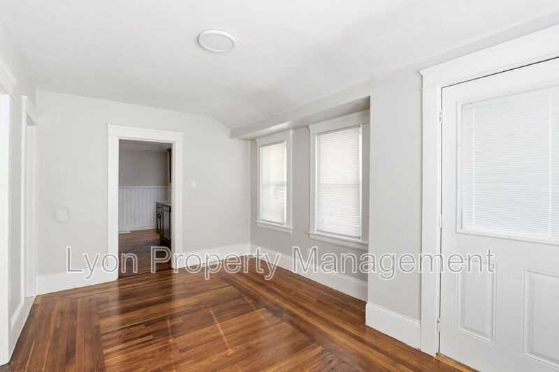 85 Ottawa Ave - Photo 5 of 8