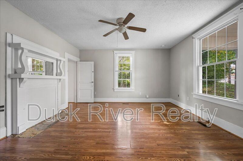 1603B Highland Ave - Photo 4 of 16