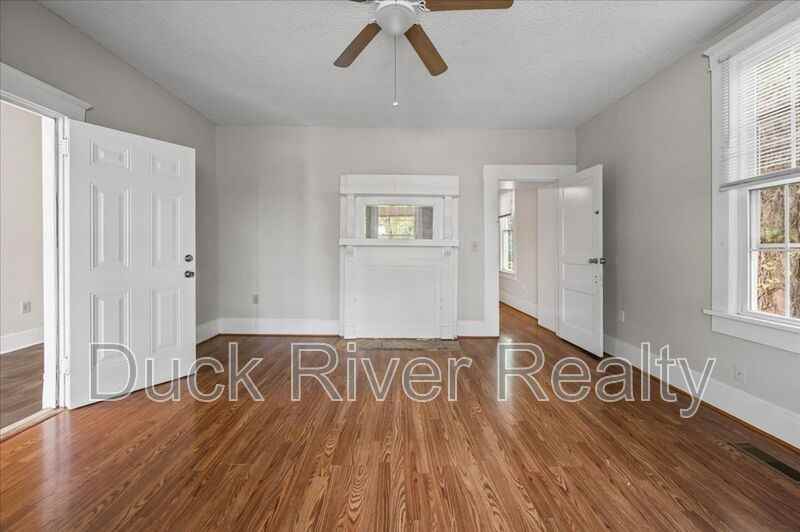 1603B Highland Ave - Photo 5 of 16