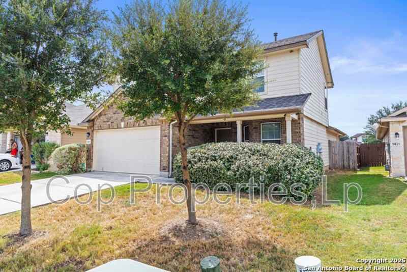 9815 Selestat Pt - Photo 3 of 38