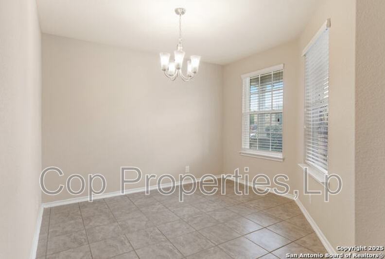 9815 Selestat Pt - Photo 6 of 38