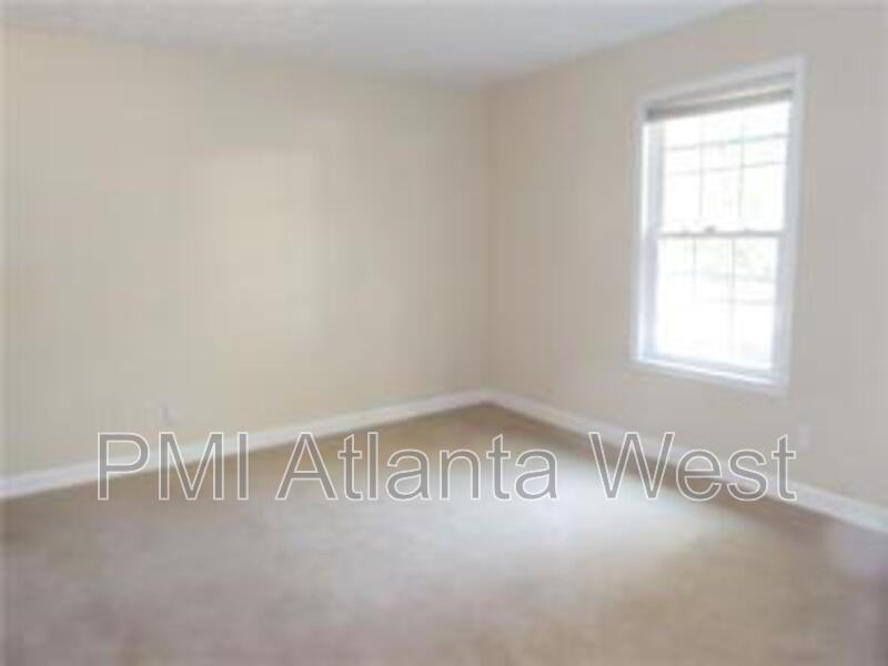 1942 Glenwood Downs Dr - Photo 5 of 7