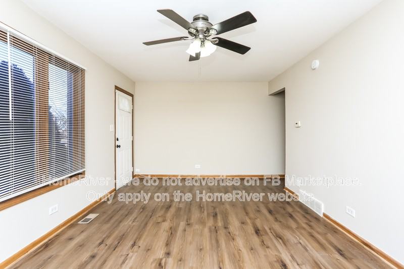 4805 S Latrobe Ave - Photo 4 of 16