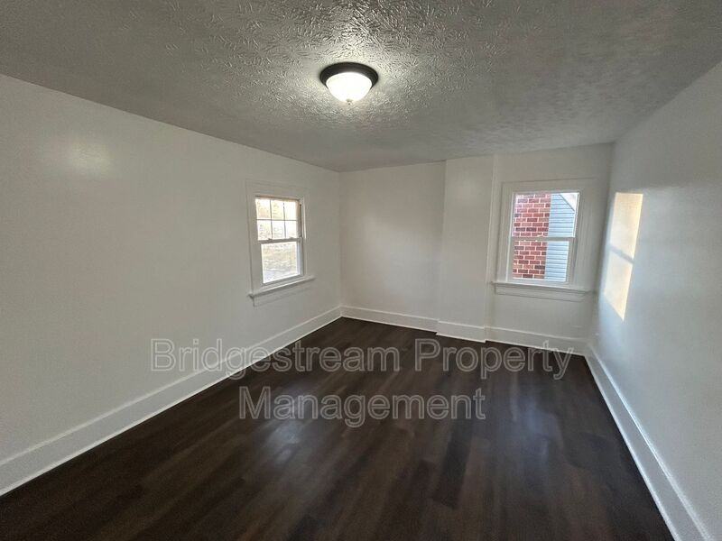 167 W Hudson Ave - Photo 5 of 12