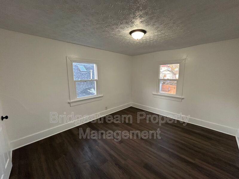 167 W Hudson Ave - Photo 6 of 12