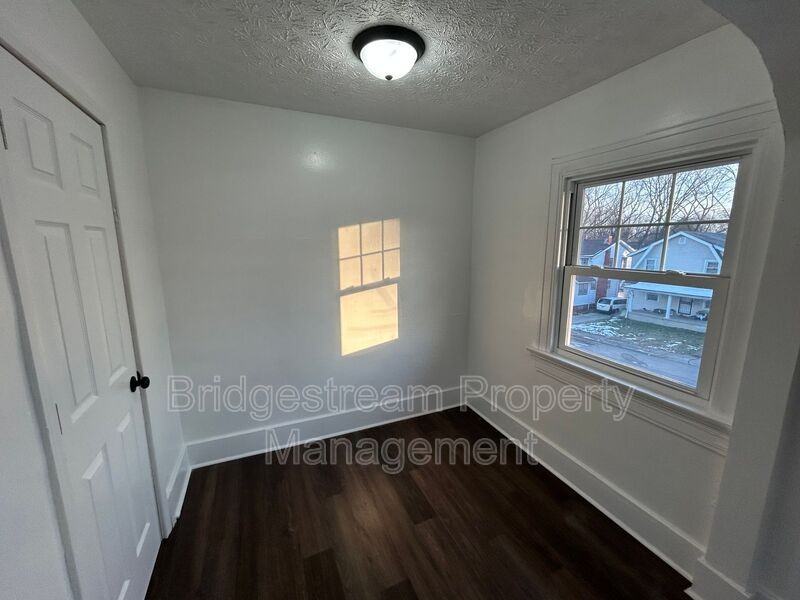 167 W Hudson Ave - Photo 7 of 12