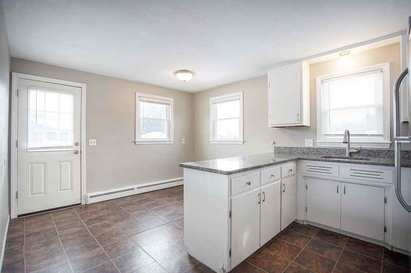 27 Campbell Dr - Photo 4 of 27