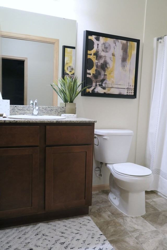 17088 Adelmann St SE - Photo 5 of 50