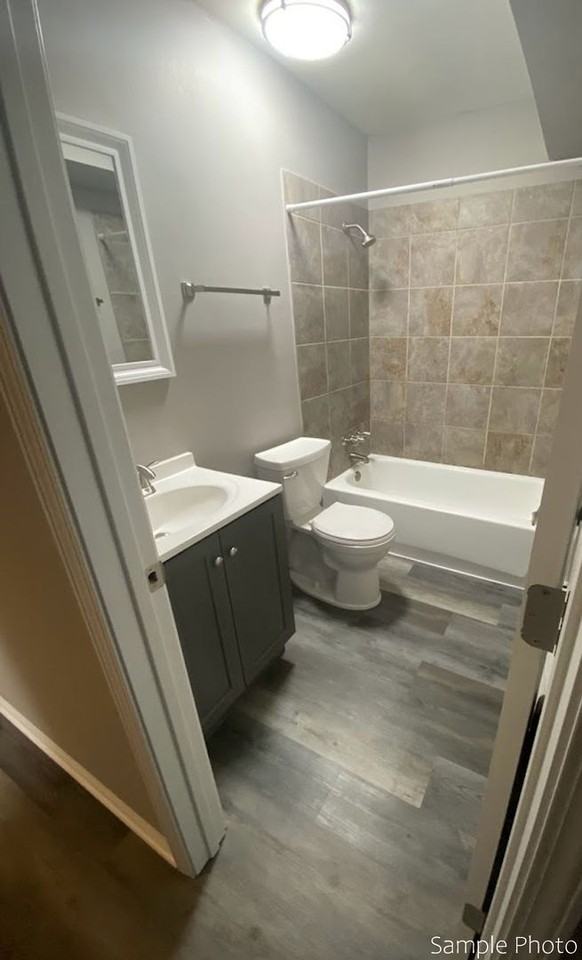 Carriage House Apartments LLC - Photo 7 of 46