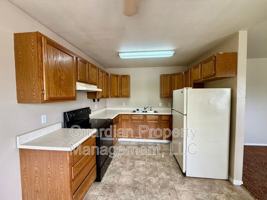 featured image of 515 W 11th St #13