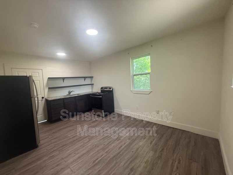 1306 E 2nd St #5 - Photo 2 of 5