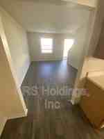 featured image of 713 E 18th St