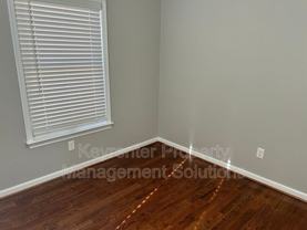 33 Oak Ln - Photo 1 of 1