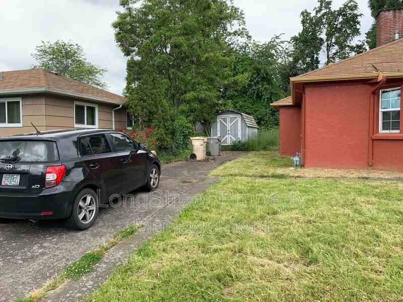 1012 Nw 34th St - Photo 2 of 21