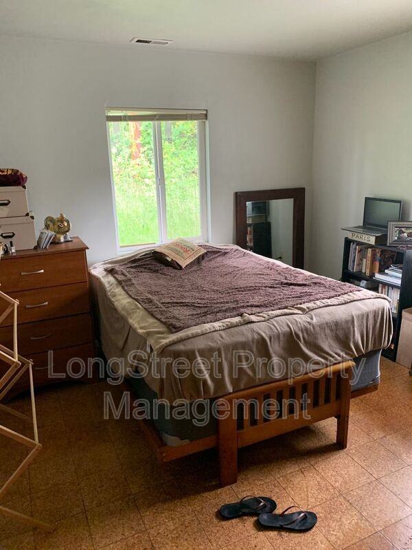 1012 Nw 34th St - Photo 7 of 21