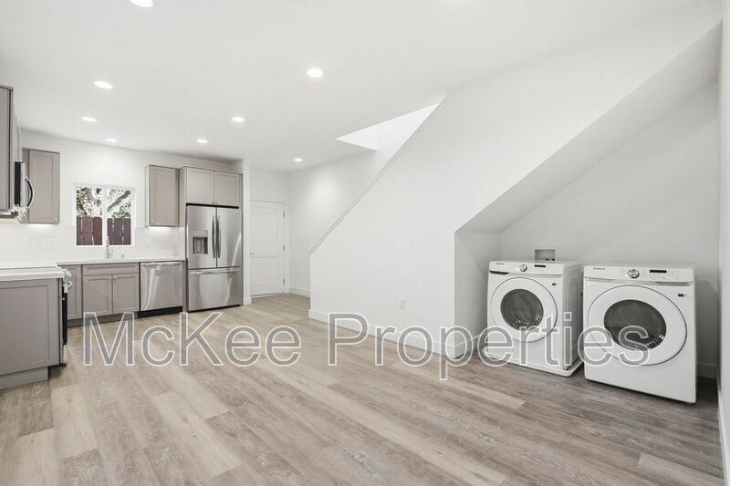 6174 Dorothy Dr - Photo 5 of 20