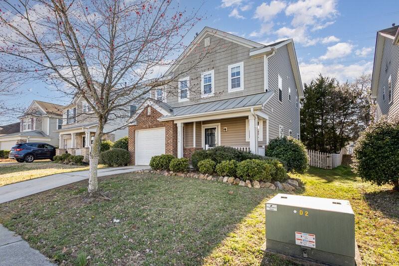 13716 Riding Hill Ave - Photo 3 of 20