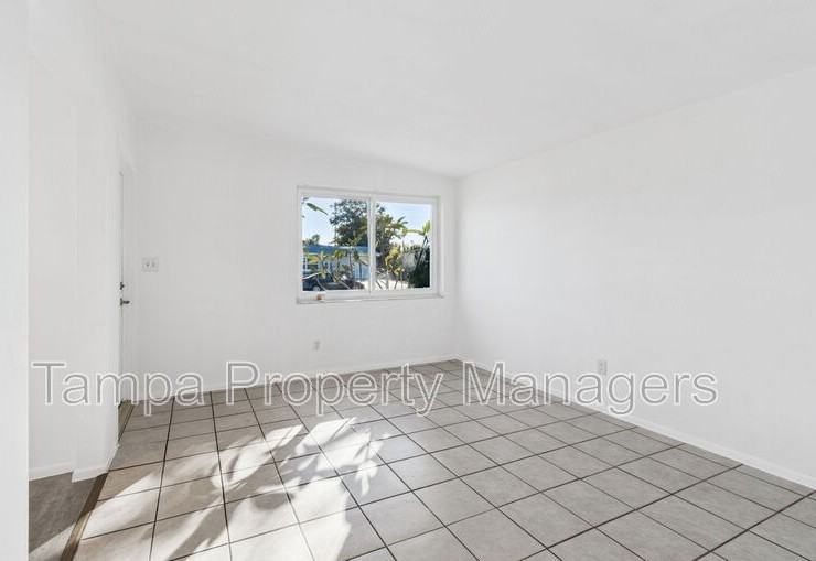 5801 Emerson Ave S - Photo 7 of 46