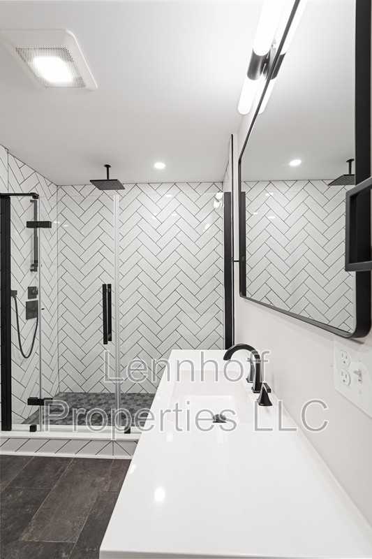 28 Clark St - Photo 4 of 15