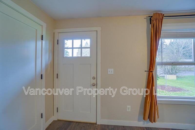 12509 Ne 35th St - Photo 4 of 30