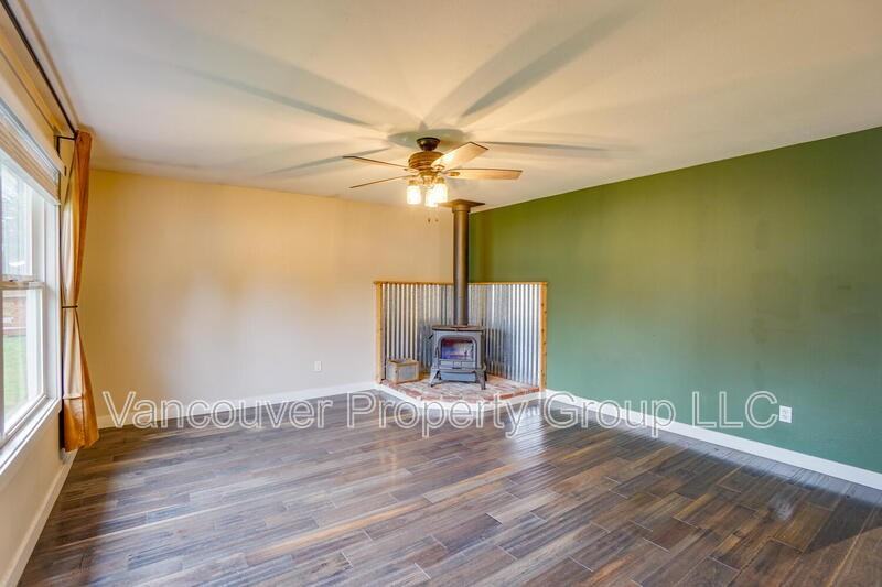 12509 Ne 35th St - Photo 5 of 30