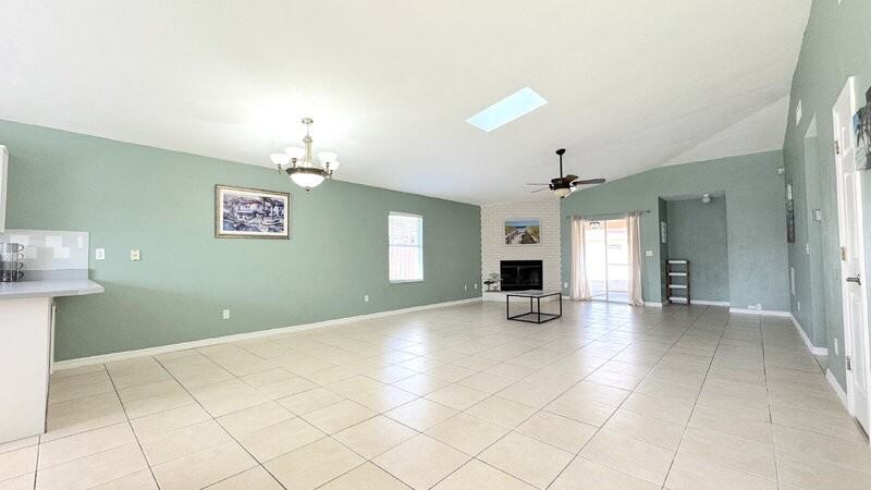 1467 Bay Grove Dr - Photo 2 of 22