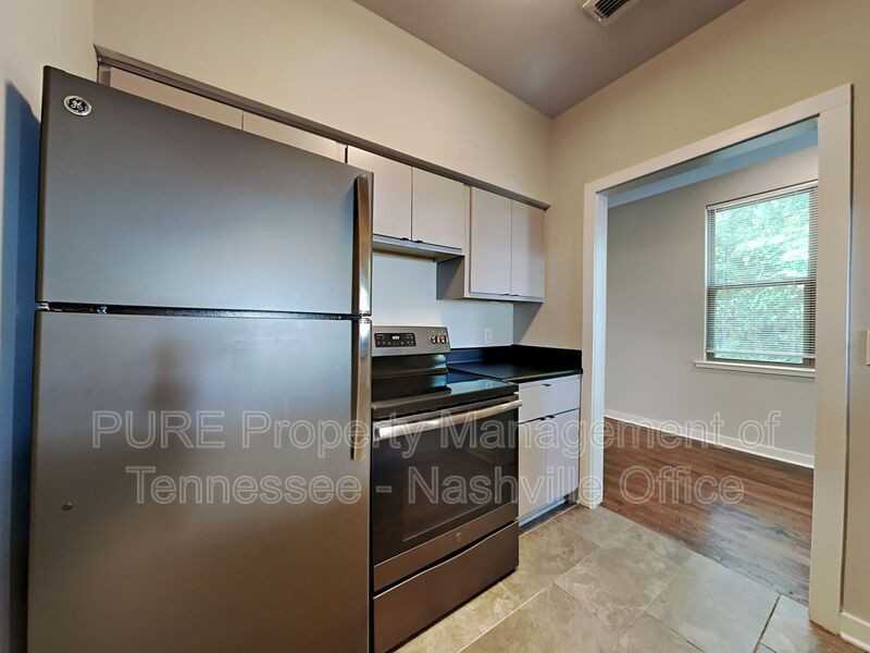 429 Humphreys St #5 - Photo 4 of 29