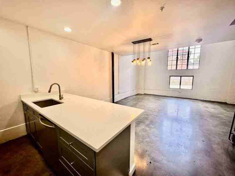 620 Opelousas Ave #202 - Photo 3 of 11