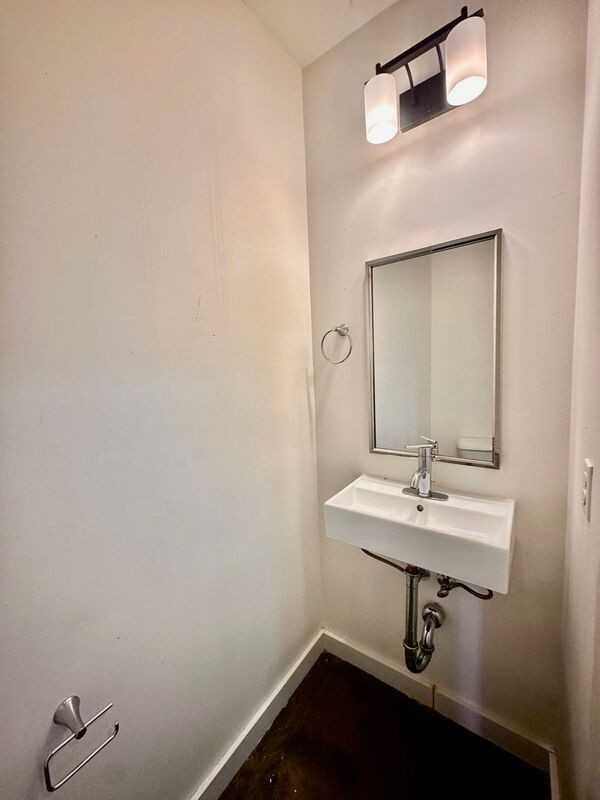 620 Opelousas Ave #202 - Photo 4 of 11