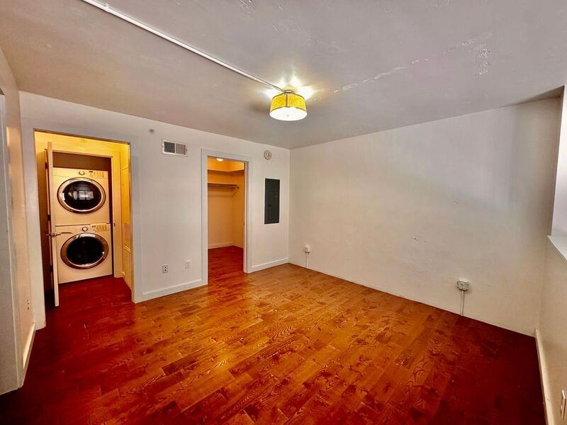 620 Opelousas Ave #202 - Photo 5 of 11