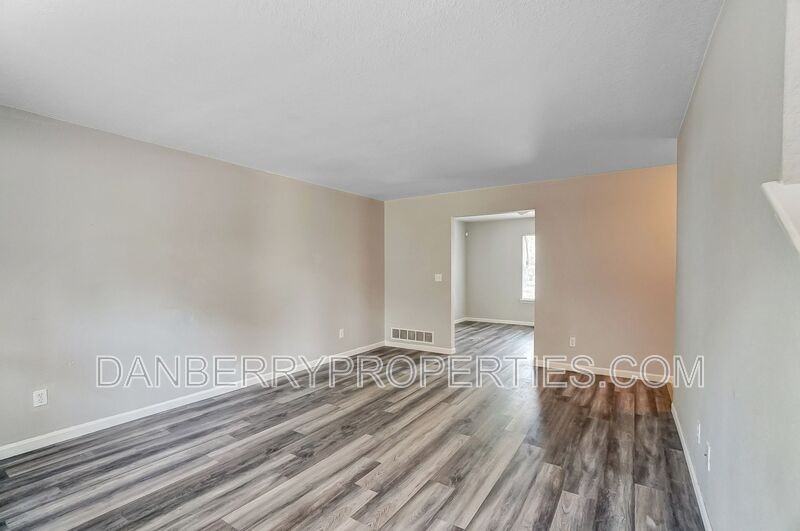 3612 Willow Run Dr - Photo 2 of 38