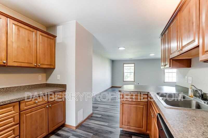 1117 N Byrne Rd - Photo 7 of 38