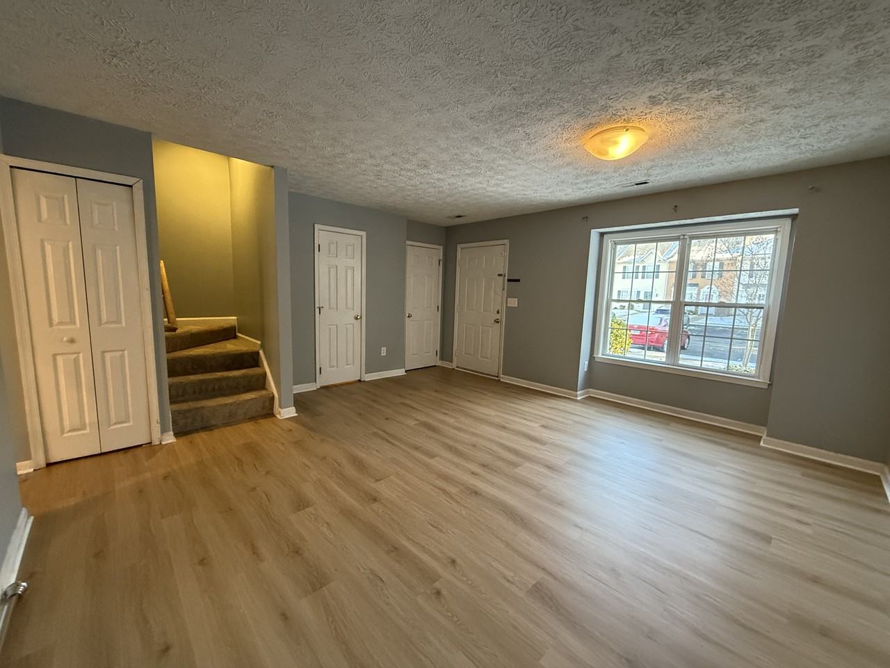 10500 Boxmeer Court - Photo 6 of 26