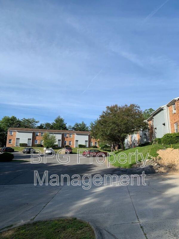 123 Circle Dr #6 - Photo 6 of 7