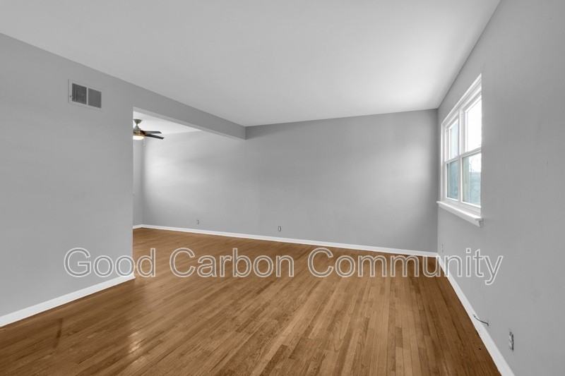 Delsan Ct #1 - Photo 3 of 16