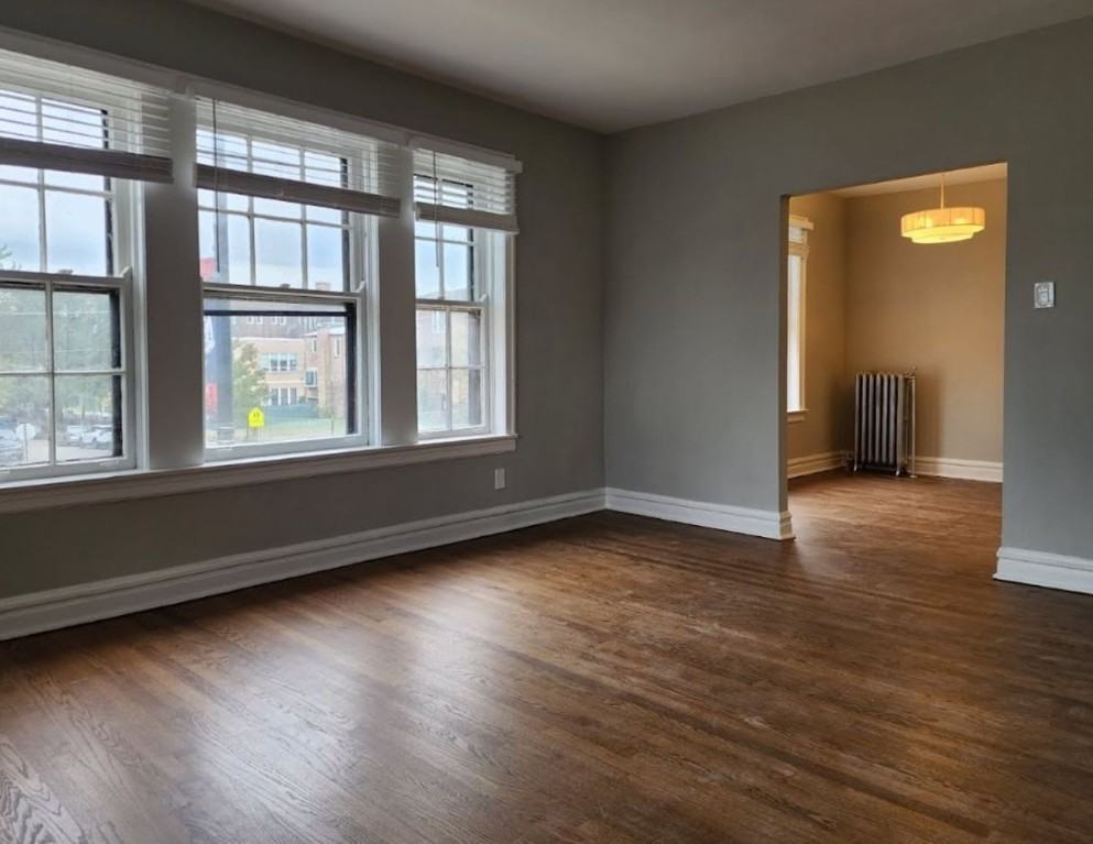 W Thome Ave & N Clark St - Photo 3 of 8