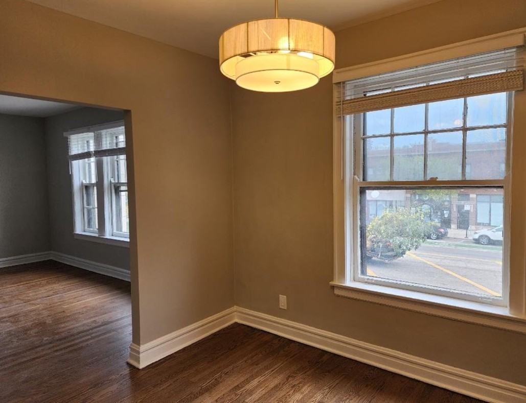 W Thome Ave & N Clark St - Photo 2 of 8