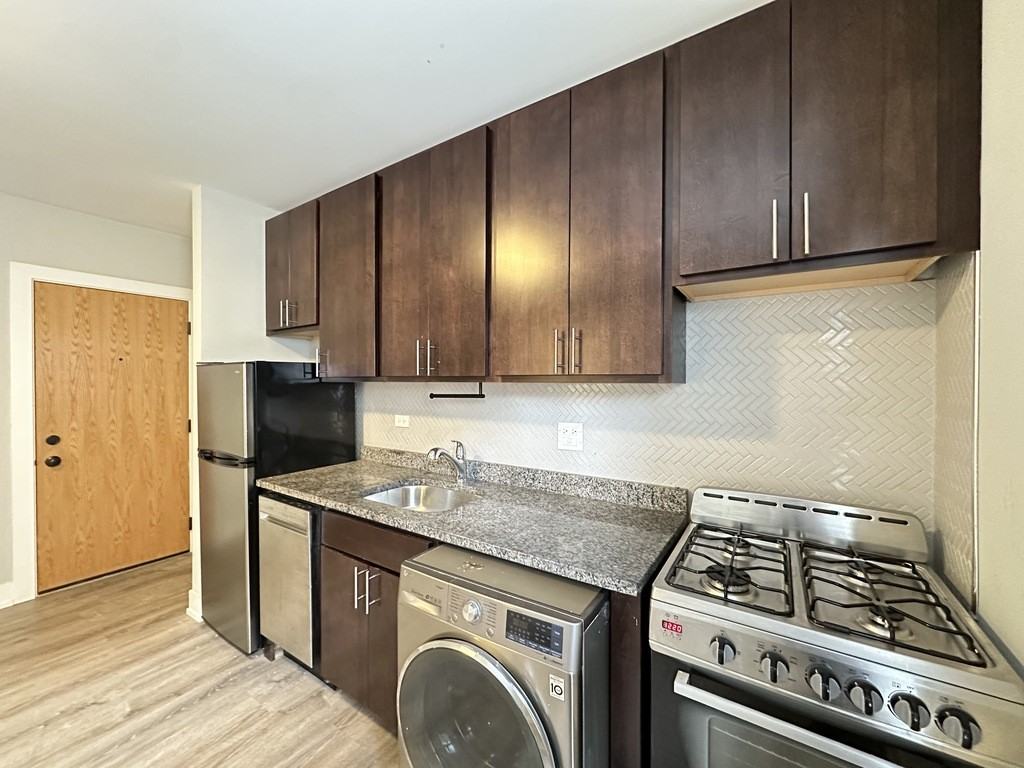 4295 W Belden Ave #B206 - Photo 4 of 21