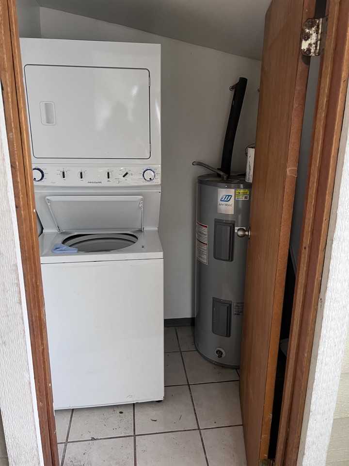 1668 Cedar Road - Photo 2 of 12