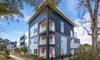 featured image of 610 S Kerr Ave