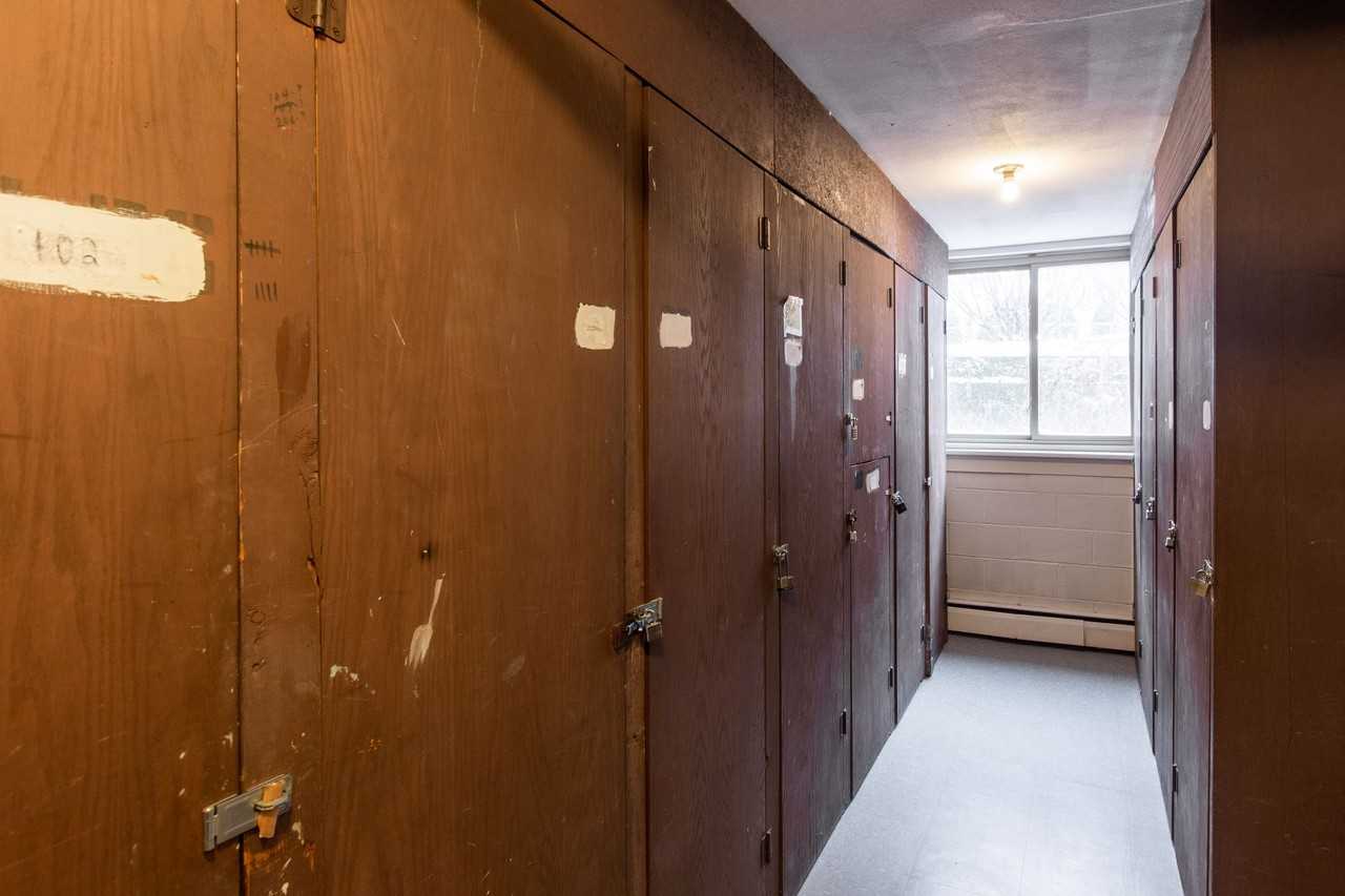 3508 Colfax Ave S - Photo 4 of 21