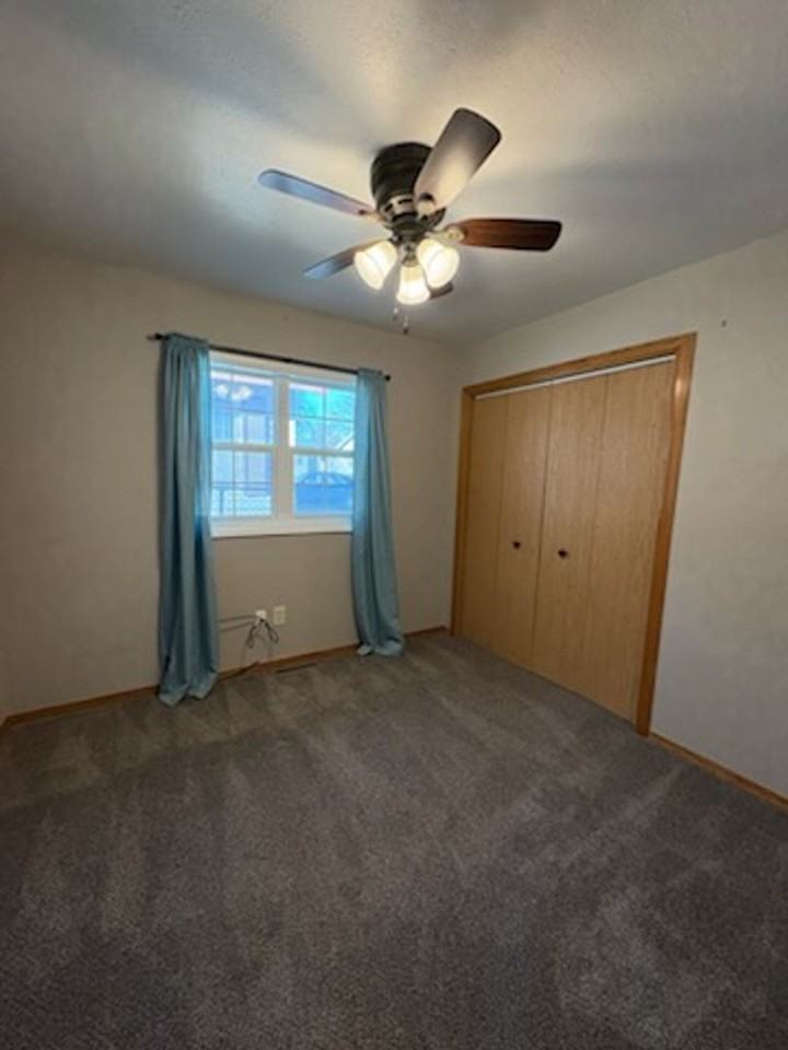 524 E Chicago St - Photo 7 of 14