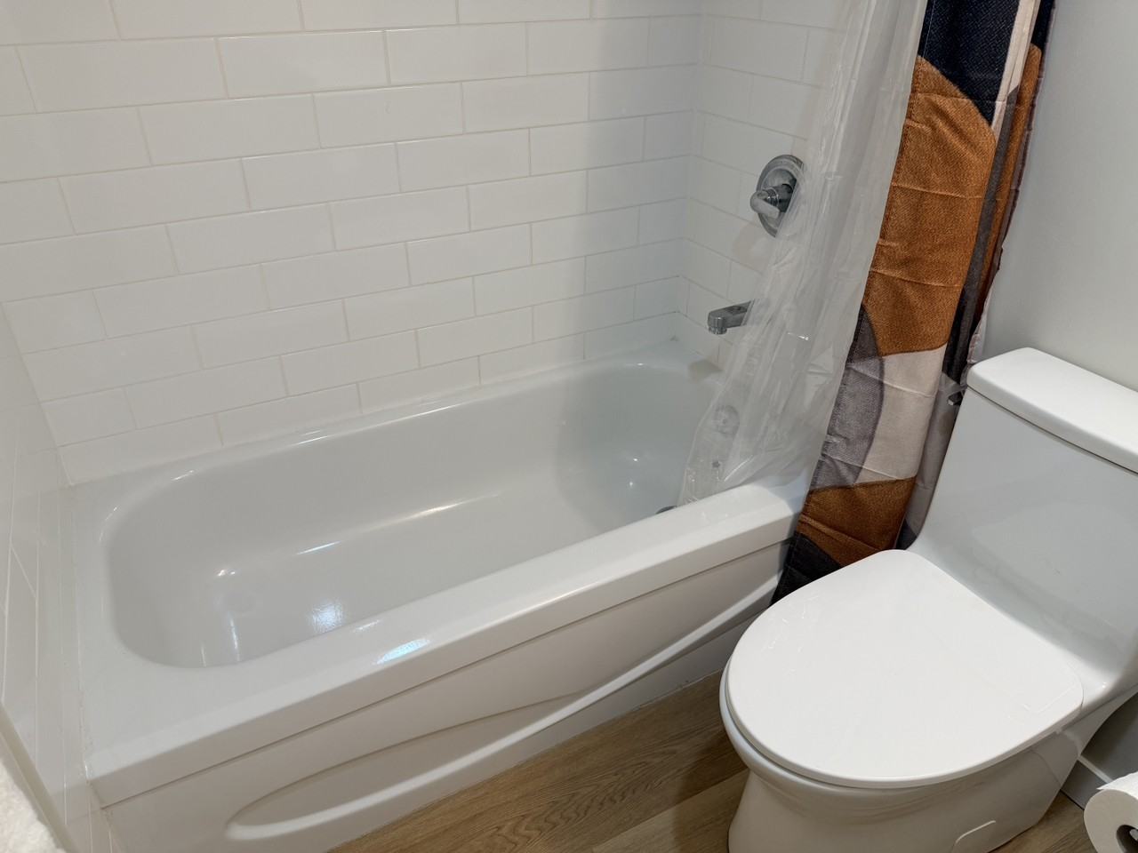 1060 Alberni St #503 - Photo 6 of 10