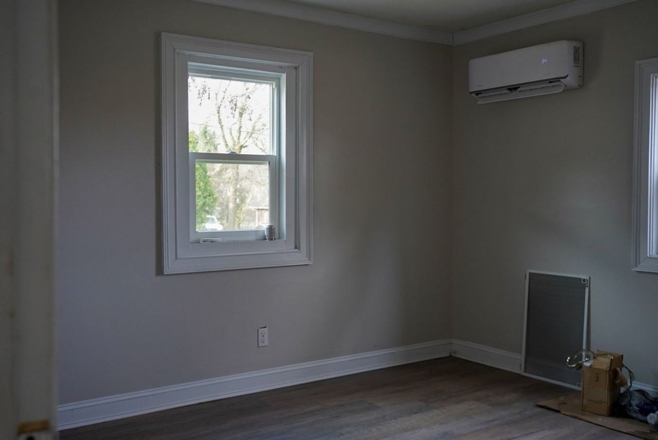 545 S Green St - Photo 4 of 15