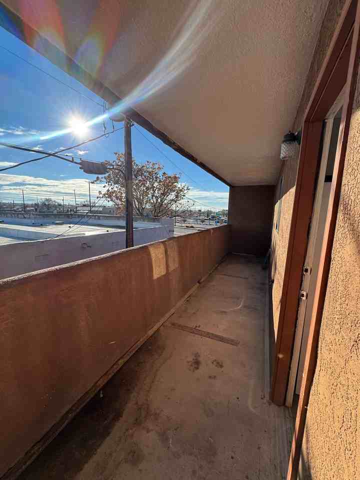 Aztec Manor - Photo 3 of 25