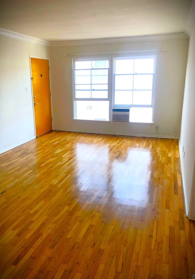 1466 South Sherbourne Drive #6 - Photo 2 of 10