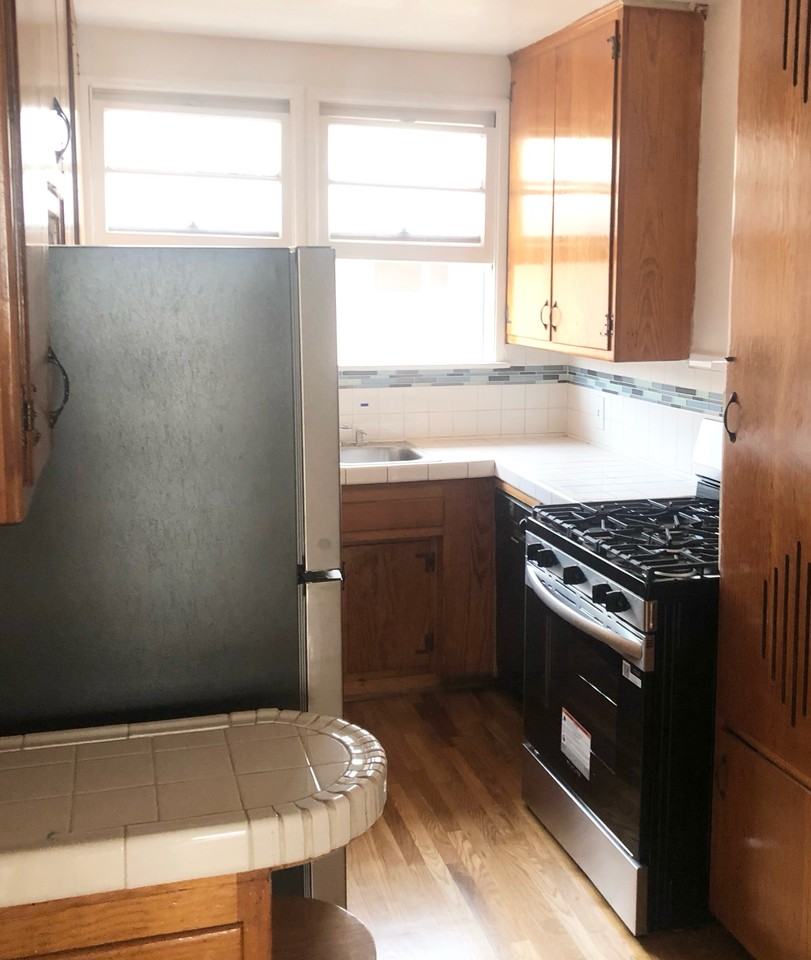 1466 South Sherbourne Drive #6 - Photo 6 of 10