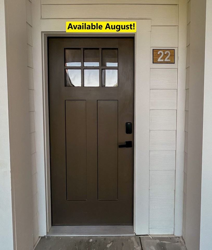 206 Town Center Dr #22