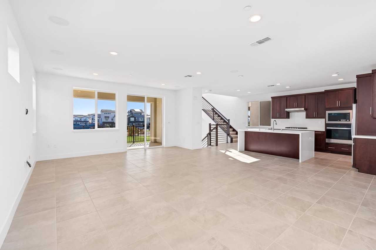 109 109 Coral Bell Dr - Photo 5 of 47